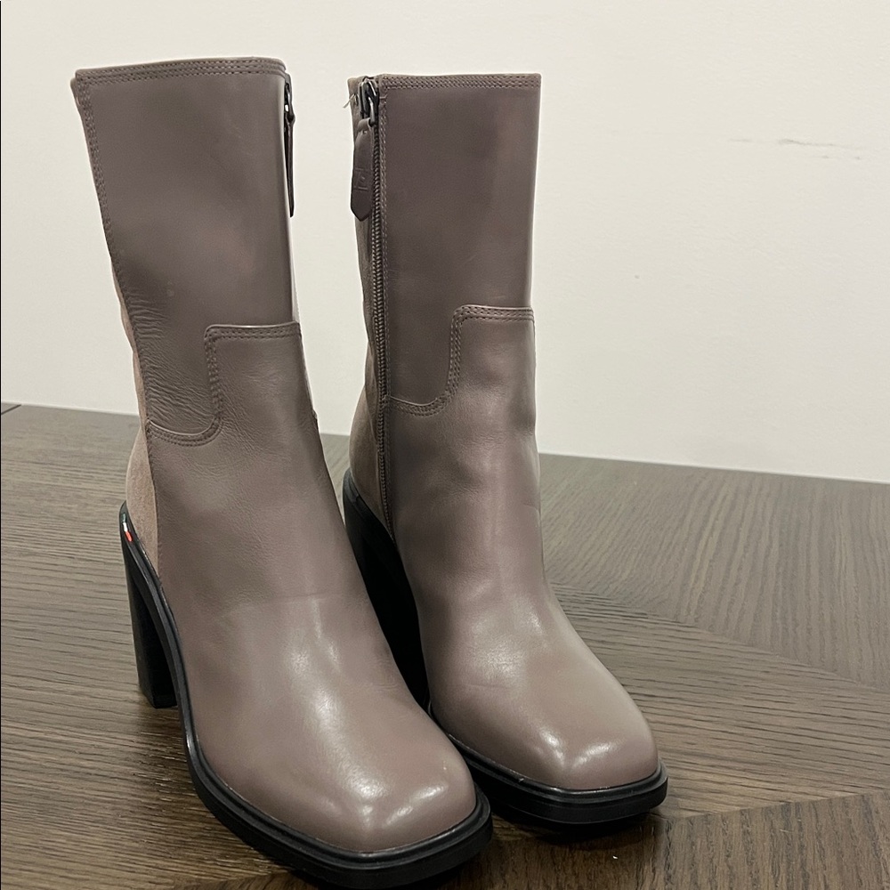 Franco Sarto
Women's Penelope Mid Shaft Boots Size 9